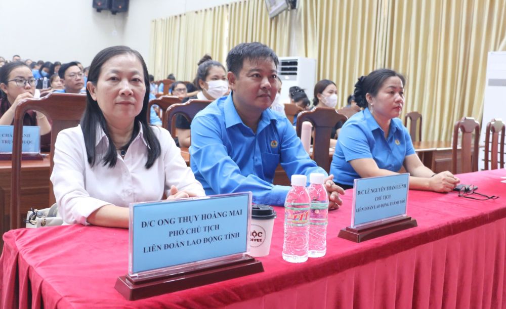 Liên đoàn Lao động TP.Bến Cát tổ chức Hội nghị triển khai ứng dụng trí tuệ nhân tạo (AI) vào công tác tuyên truyền 1 bc 1